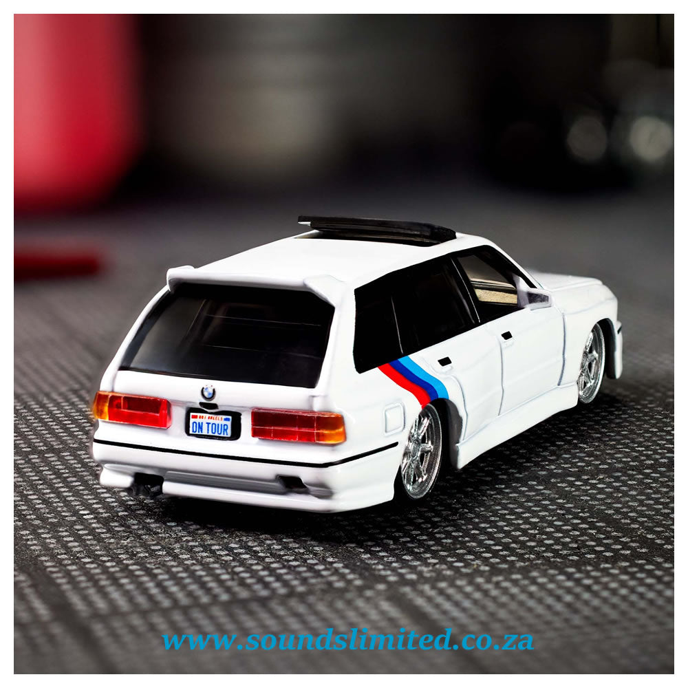 HOTWHEELS Elite 64 1990 BMW 318i Touring Die-Cast Model Car